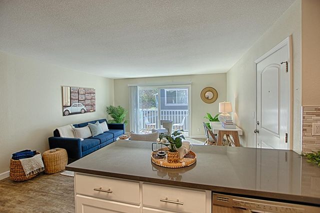 755 14th Avenue 308, Santa Cruz, CA 95062