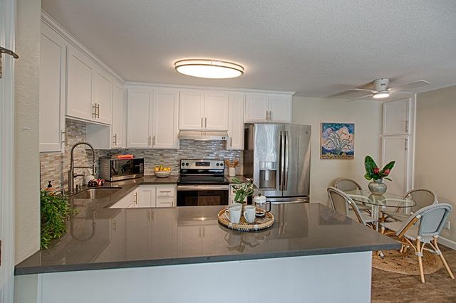 755 14th Avenue 308, Santa Cruz, CA 95062