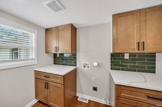 217 Stanley Street, Mishawaka, IN 46545