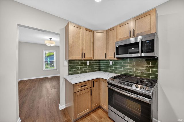 217 Stanley Street, Mishawaka, IN 46545