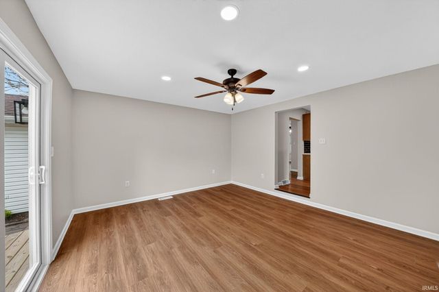 217 Stanley Street, Mishawaka, IN 46545