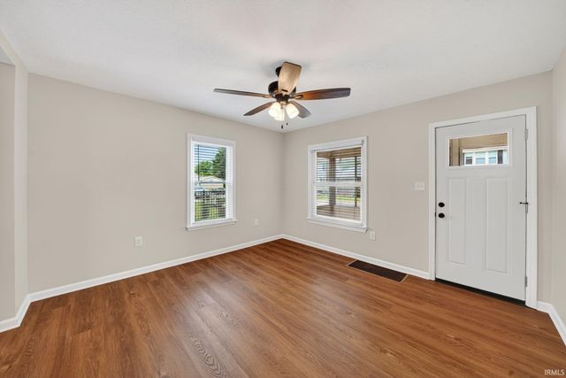 217 Stanley Street, Mishawaka, IN 46545