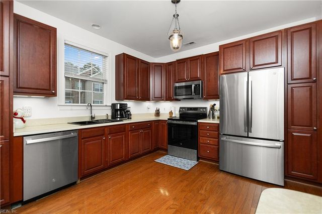 2112 Catworth DR, Virginia Beach, VA 23456