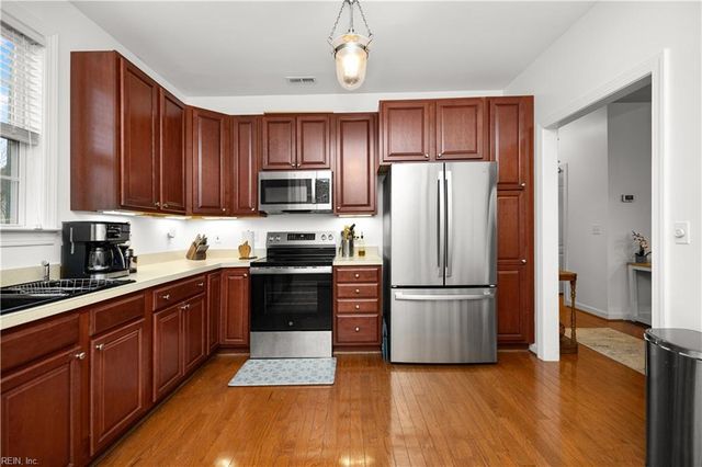 2112 Catworth DR, Virginia Beach, VA 23456