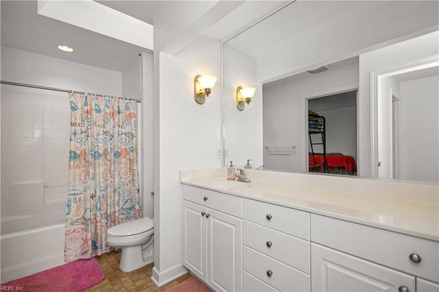 2112 Catworth DR, Virginia Beach, VA 23456