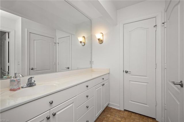 2112 Catworth DR, Virginia Beach, VA 23456