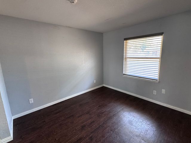 1610 Kingston Drive, Grand Prairie, TX 75051