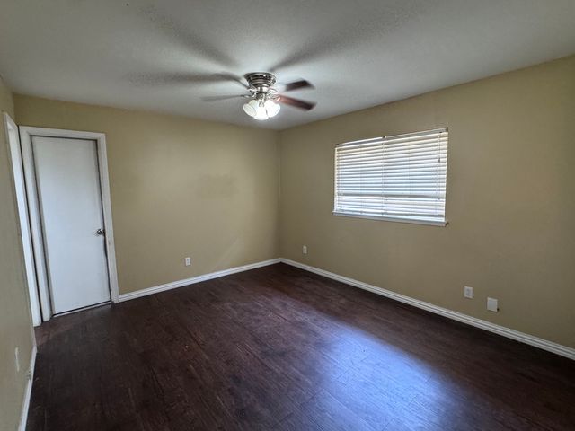 1610 Kingston Drive, Grand Prairie, TX 75051