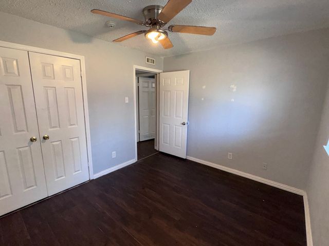 1610 Kingston Drive, Grand Prairie, TX 75051