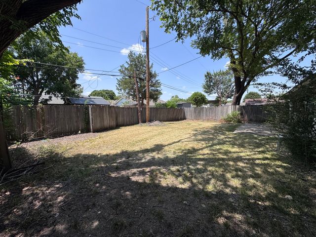 1610 Kingston Drive, Grand Prairie, TX 75051