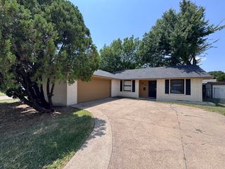 1610 Kingston Drive, Grand Prairie, TX 75051