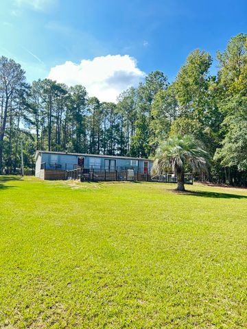 1277 Ackerman Drive, Summerton, SC 29148
