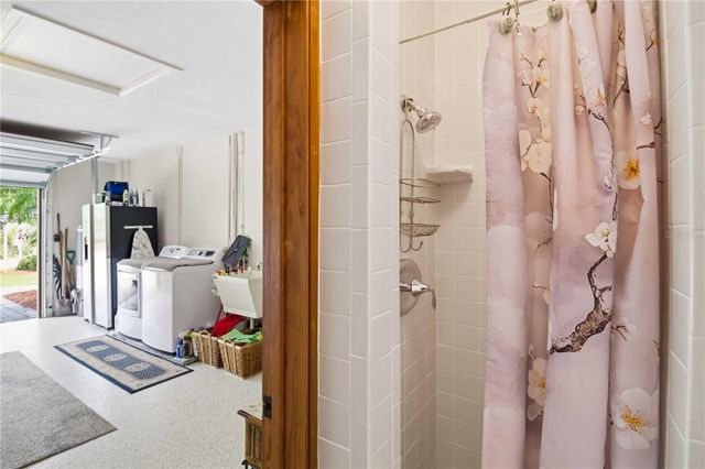 2068 SUNNYSIDE LANE, Sarasota, FL 34239