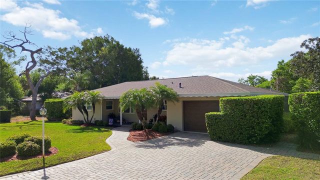 2068 SUNNYSIDE LANE, Sarasota, FL 34239