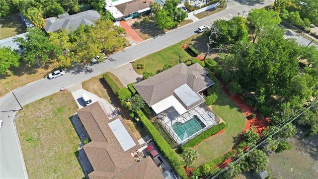 2068 SUNNYSIDE LANE, Sarasota, FL 34239