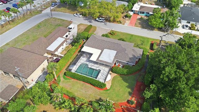 2068 SUNNYSIDE LANE, Sarasota, FL 34239
