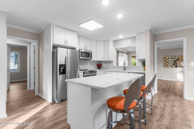 309 Marshall Dr, Bellewood, KY 40207