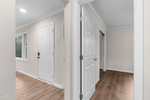 309 Marshall Dr, Bellewood, KY 40207