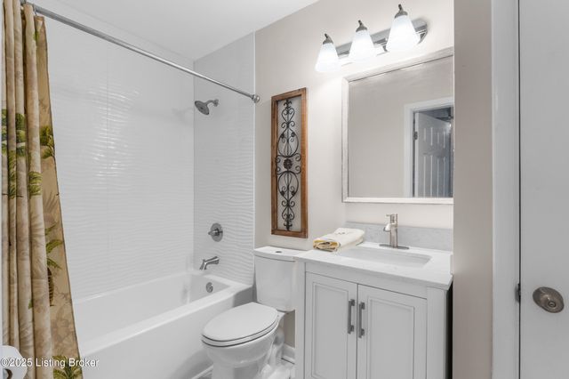 309 Marshall Dr, Bellewood, KY 40207