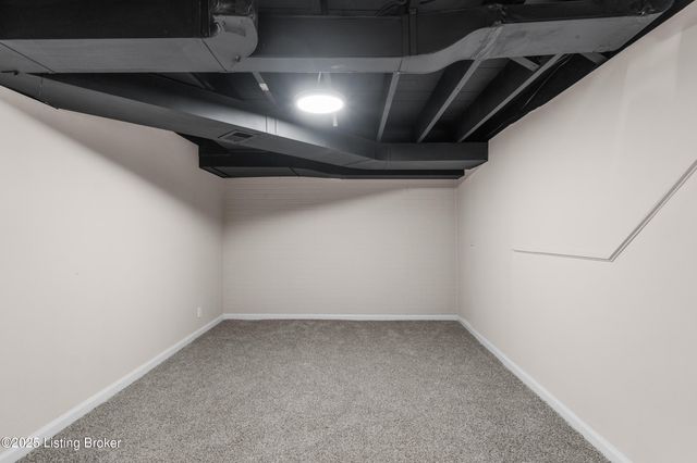 309 Marshall Dr, Bellewood, KY 40207