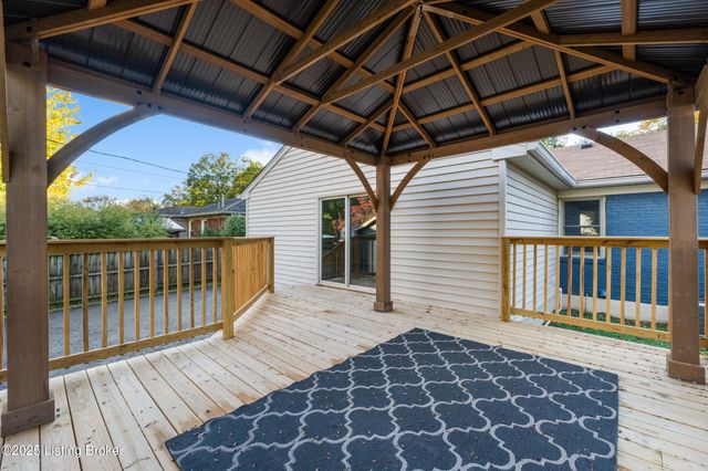 309 Marshall Dr, Bellewood, KY 40207