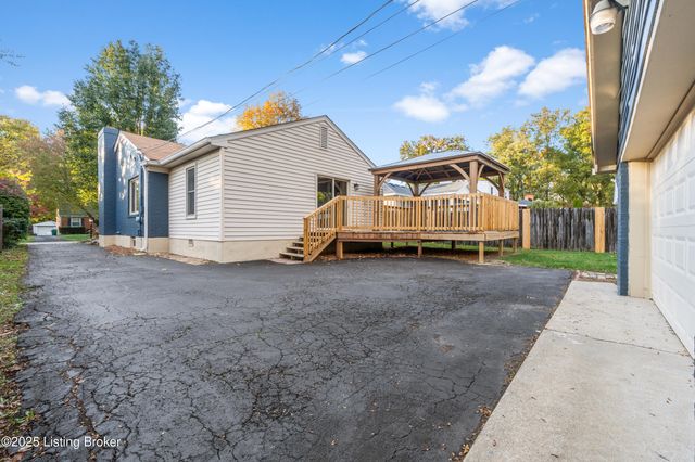 309 Marshall Dr, Bellewood, KY 40207