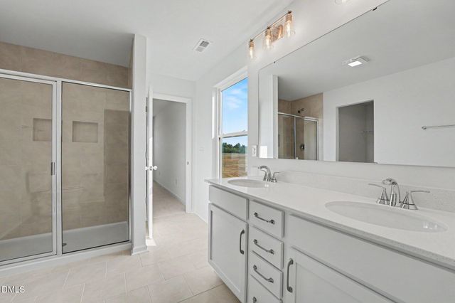 73 Cedarbranch Way 187, Erwin, NC 28339