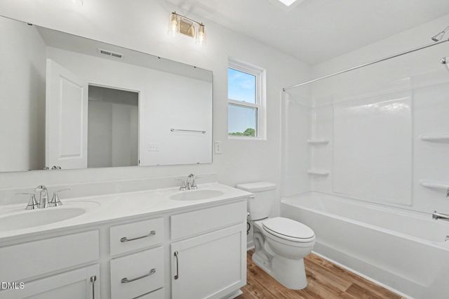 73 Cedarbranch Way 187, Erwin, NC 28339