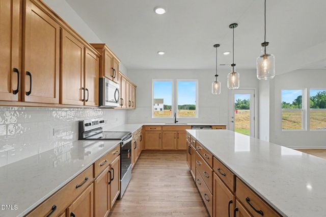 73 Cedarbranch Way 187, Erwin, NC 28339