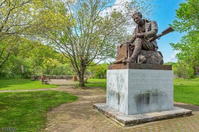 90 Burnham Pkwy, Morris Twp., NJ 07960