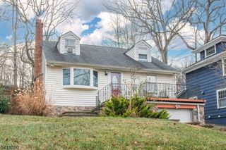90 Burnham Pkwy, Morris Twp., NJ 07960