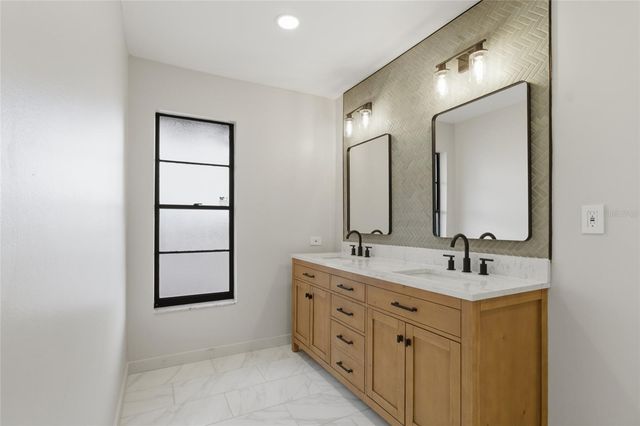 2932 SWEETGUM WAY S, Clearwater, FL 33761