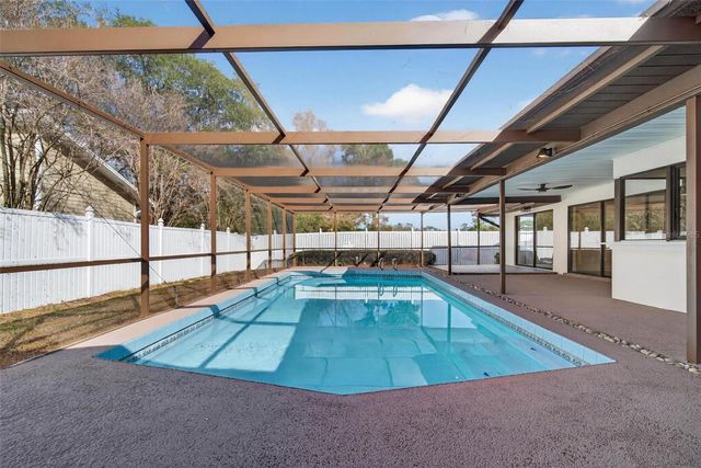 2932 SWEETGUM WAY S, Clearwater, FL 33761