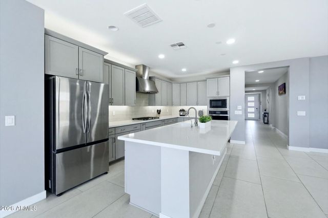6935 W ANDREA Drive, Peoria, AZ 85383
