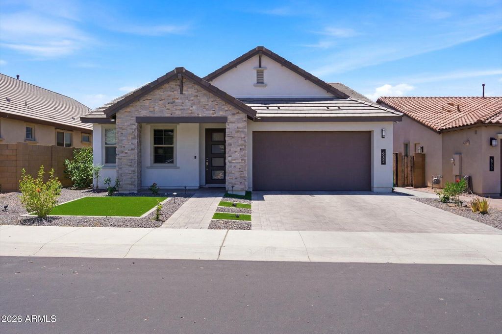 6935 W ANDREA Drive, Peoria, AZ 85383
