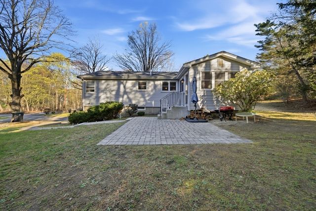 11 Ingleside Rd, Natick, MA 01760