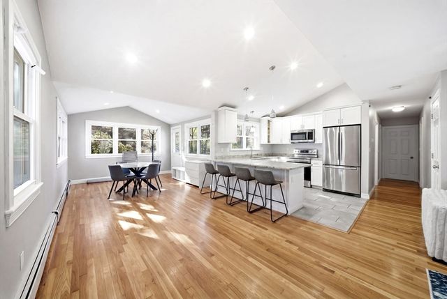 11 Ingleside Rd, Natick, MA 01760