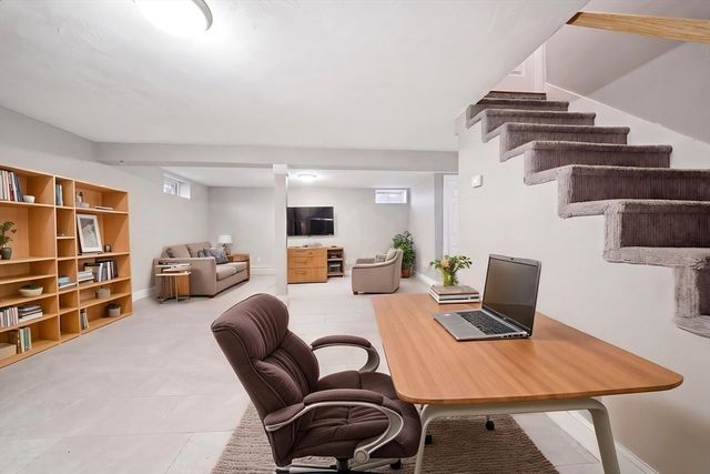 11 Ingleside Rd, Natick, MA 01760