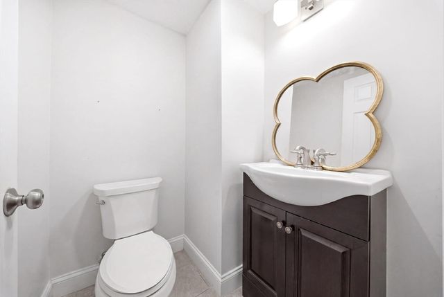 11 Ingleside Rd, Natick, MA 01760