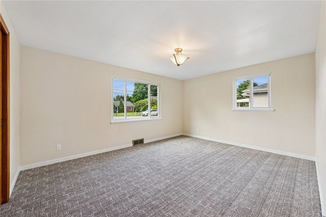 343 Jefferson St, Plum Boro, PA 15147