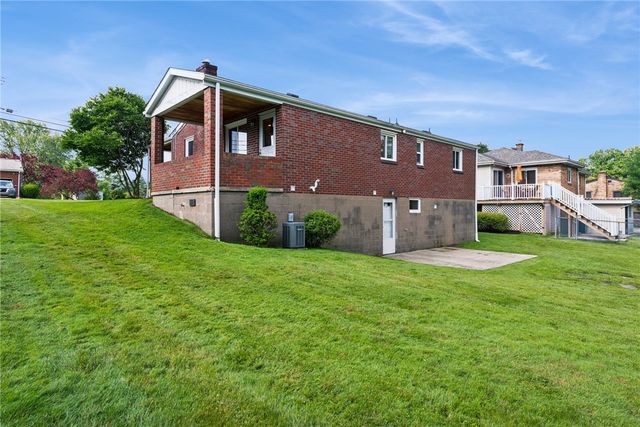 343 Jefferson St, Plum Boro, PA 15147