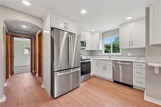 343 Jefferson St, Plum Boro, PA 15147