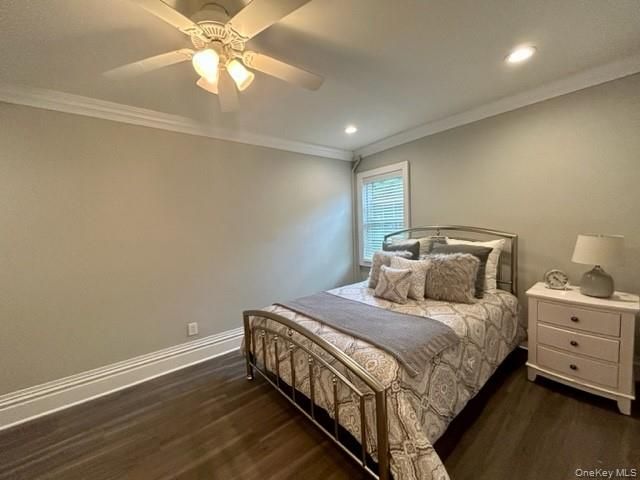 72 South Clinton Avenue 1B, Bay Shore, NY 11706