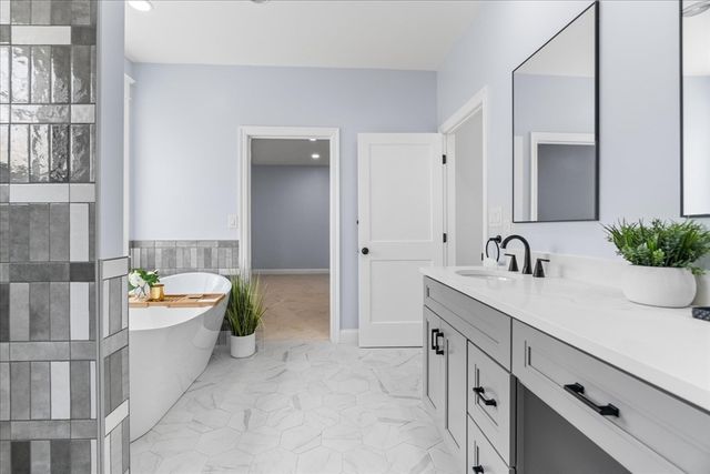 21 Cortney Dr., Westport, MA 02790