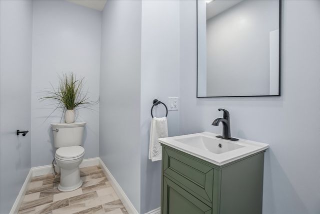 21 Cortney Dr., Westport, MA 02790