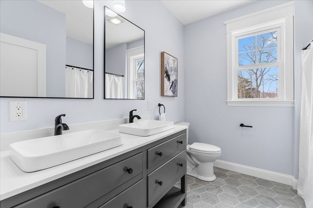 21 Cortney Dr., Westport, MA 02790