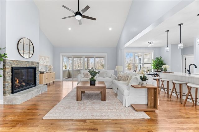 21 Cortney Dr., Westport, MA 02790