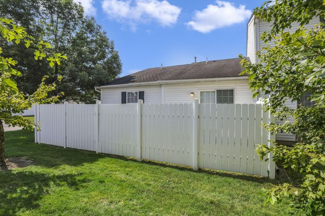 6658 Lagrange Drive, 43E, Canal Winchester, OH 43110