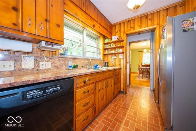 7282 E 550 S, Whitestown, IN 46075