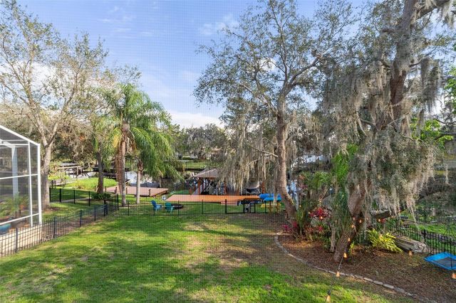 11812 LAKESHORE DRIVE, Clermont, FL 34711